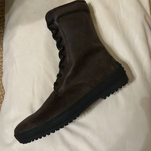 Tod’s lace up boots new with box and shoe bag